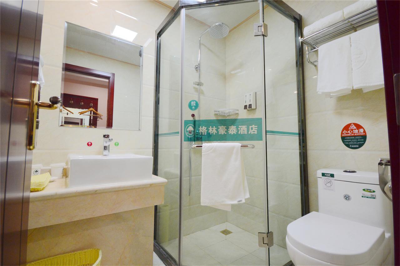 Hotel Shell Taiyuan South Station New South-East Bus Station Exterior foto